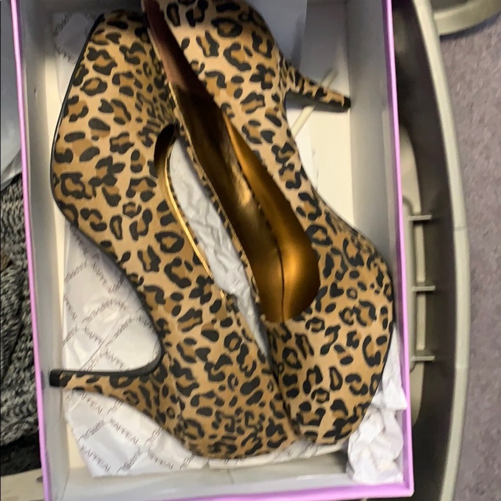 Animal Print shoe
